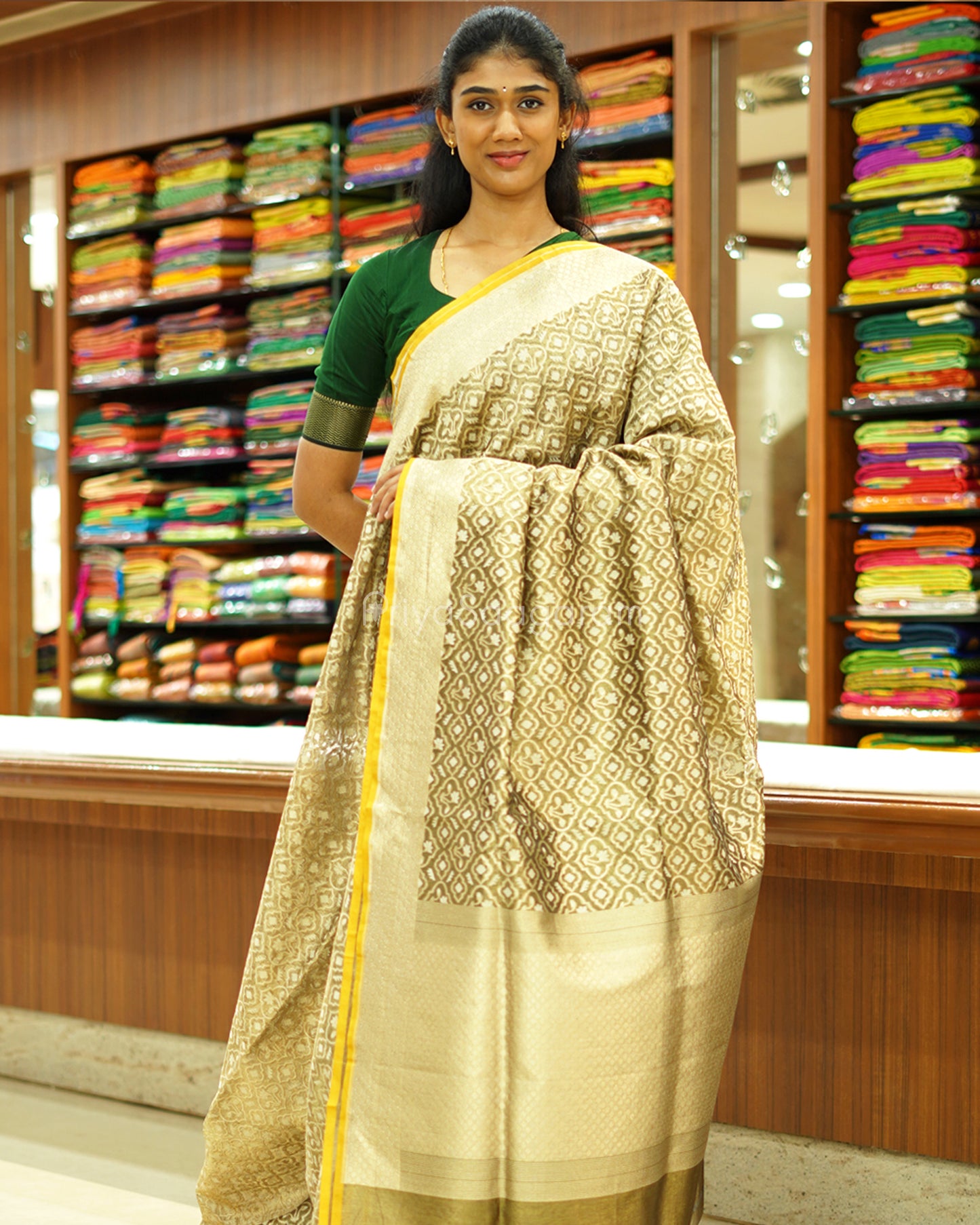 Classic Floral Gold Tissue Silk - PD965