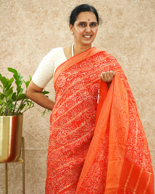 Red Zari Batik Dola Banaras - PD4928