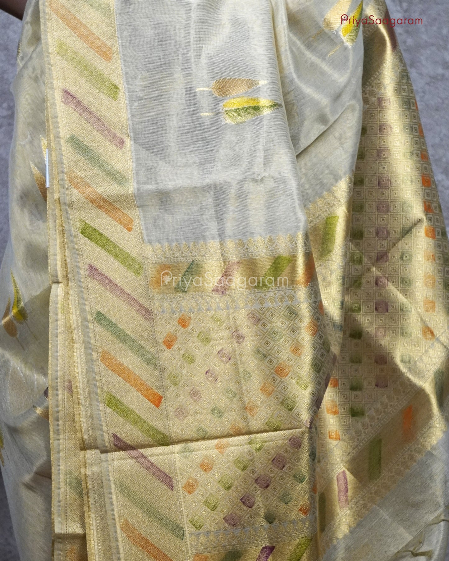 Golden Painted Tissue Silk - PB5415