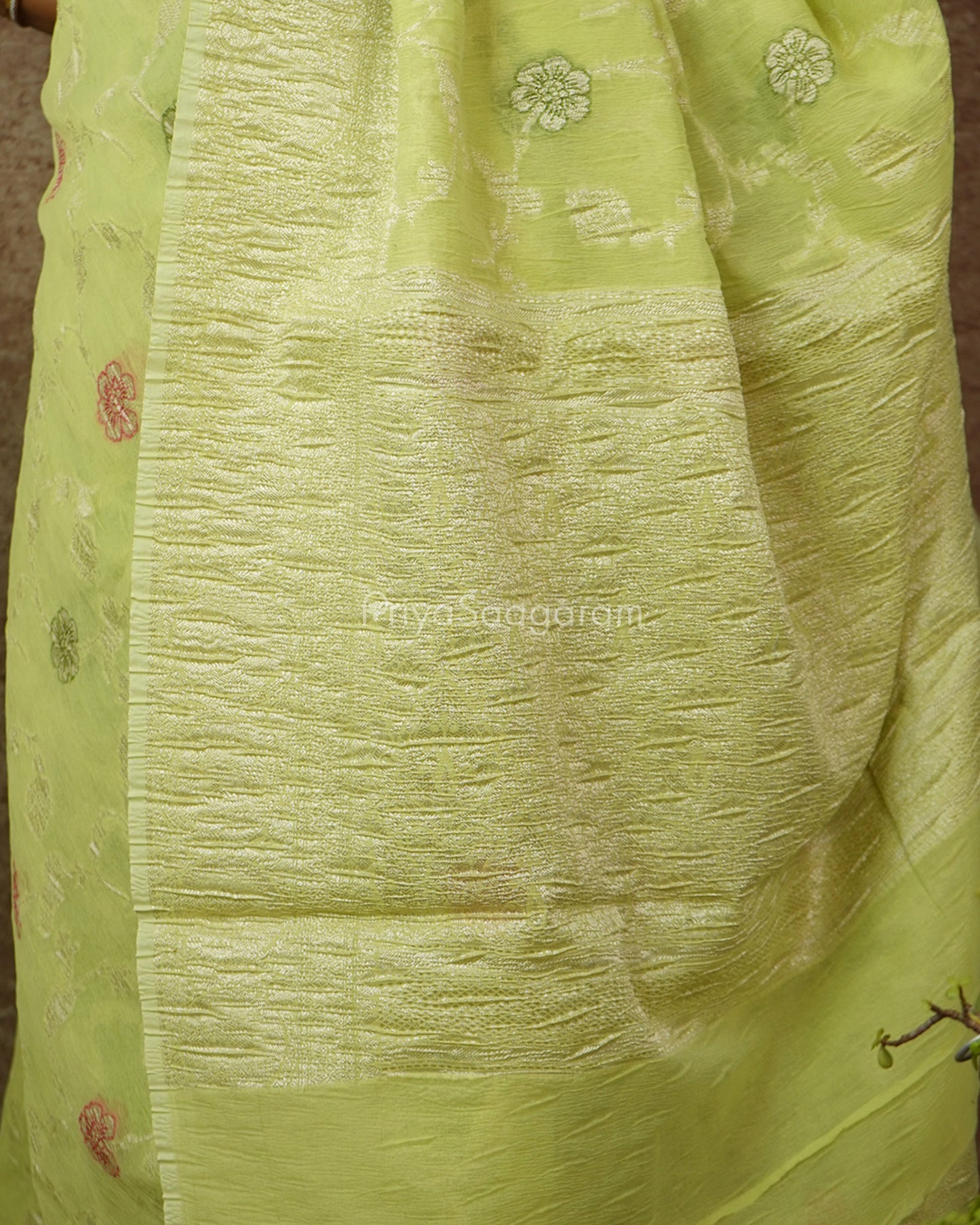 Green Floral Crush Tissue Silk - PD1437