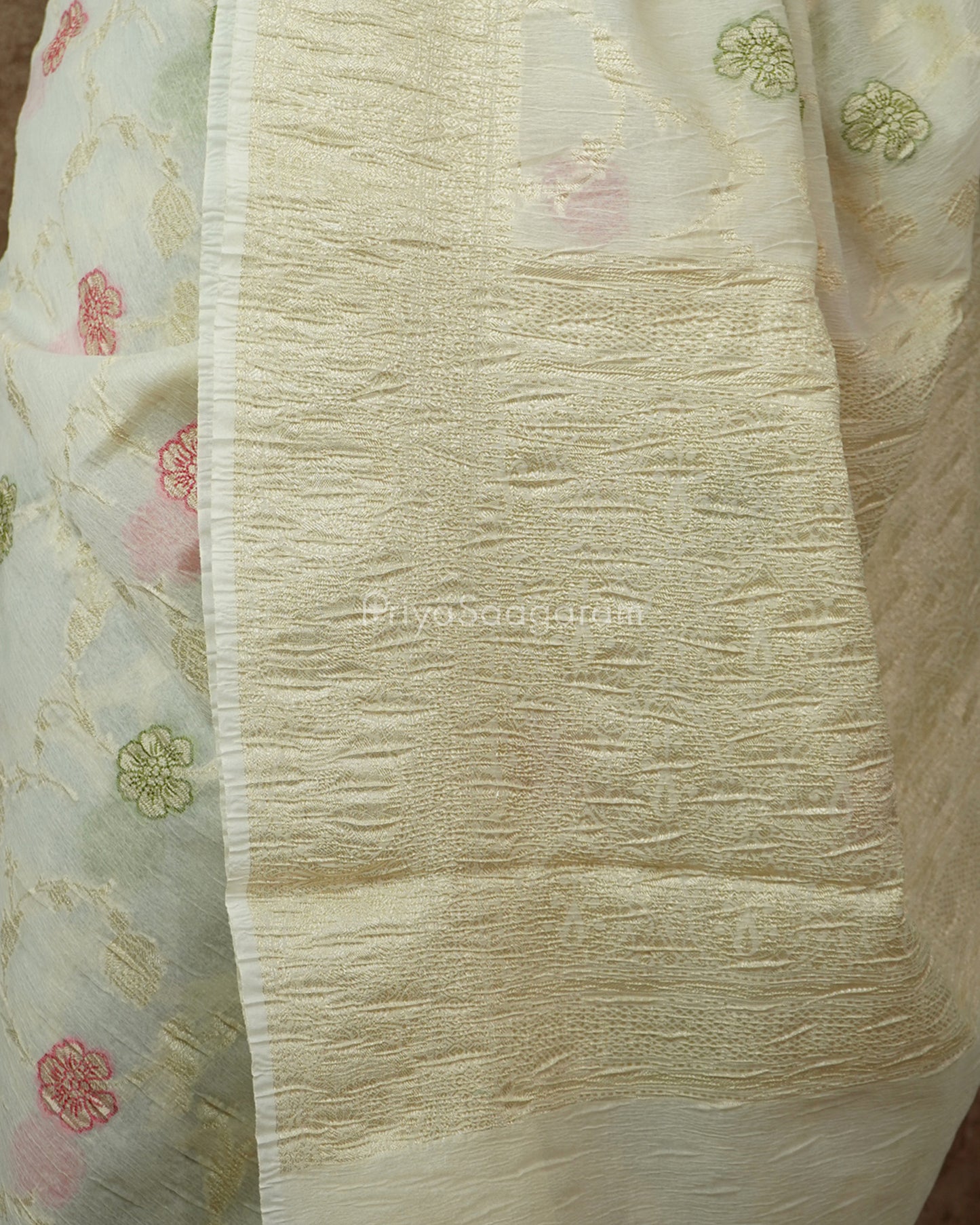 White Floral Crush Tissue Silk - PD1438