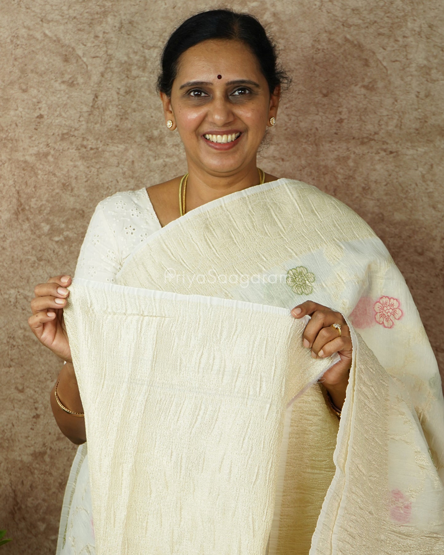 White Floral Crush Tissue Silk - PD1438