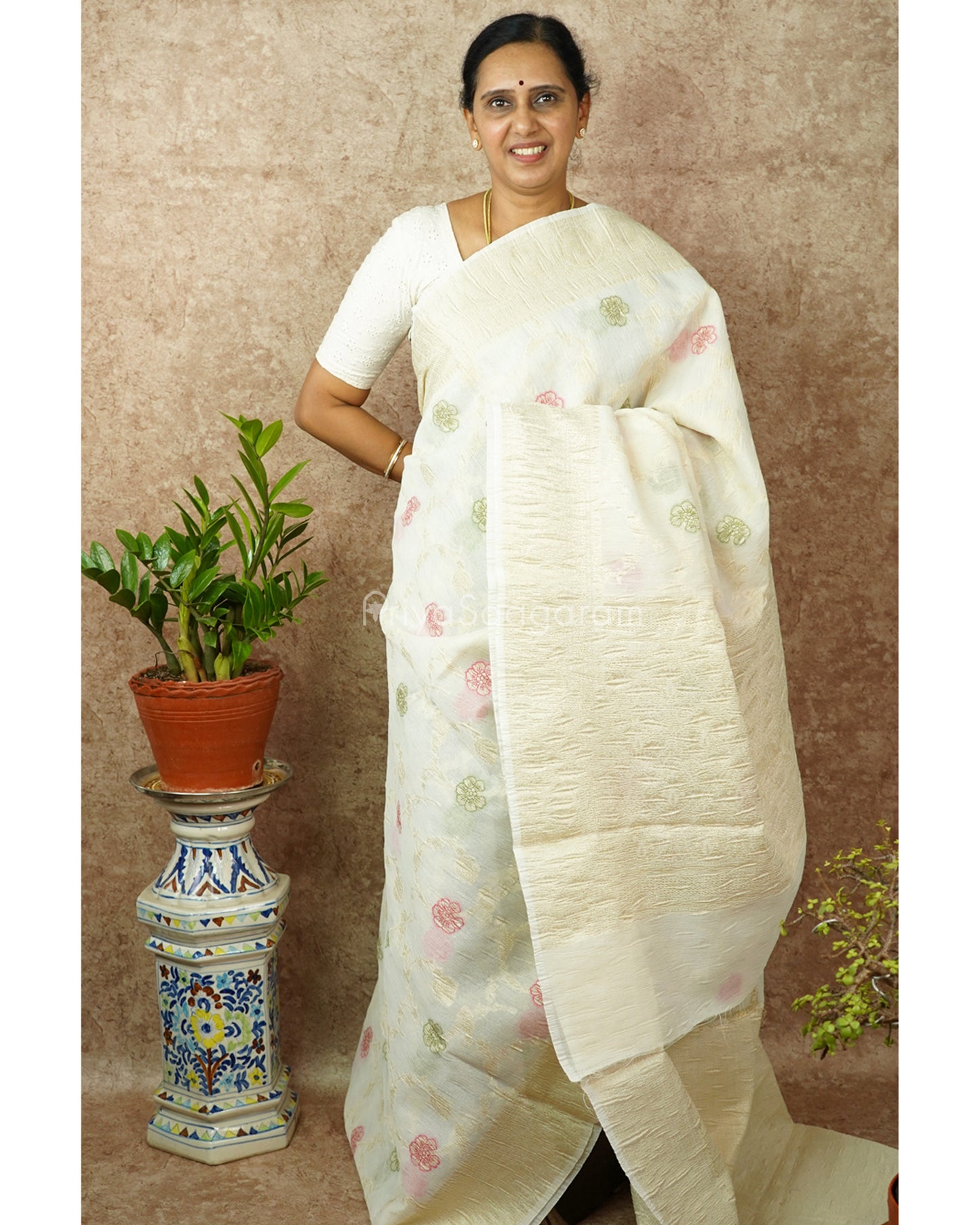 White Floral Crush Tissue Silk - PD1438