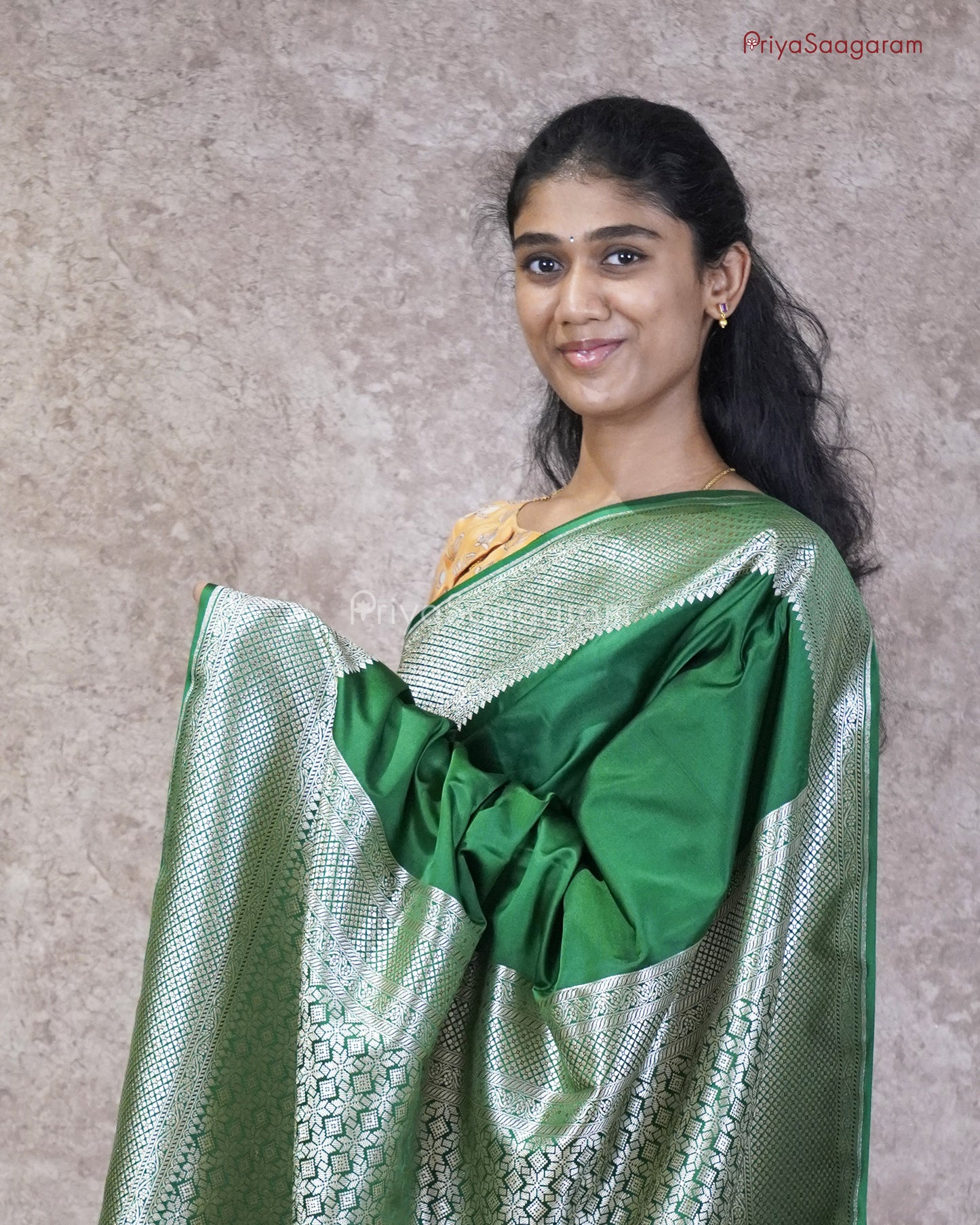 Shining Green Satin Katan - PC3633
