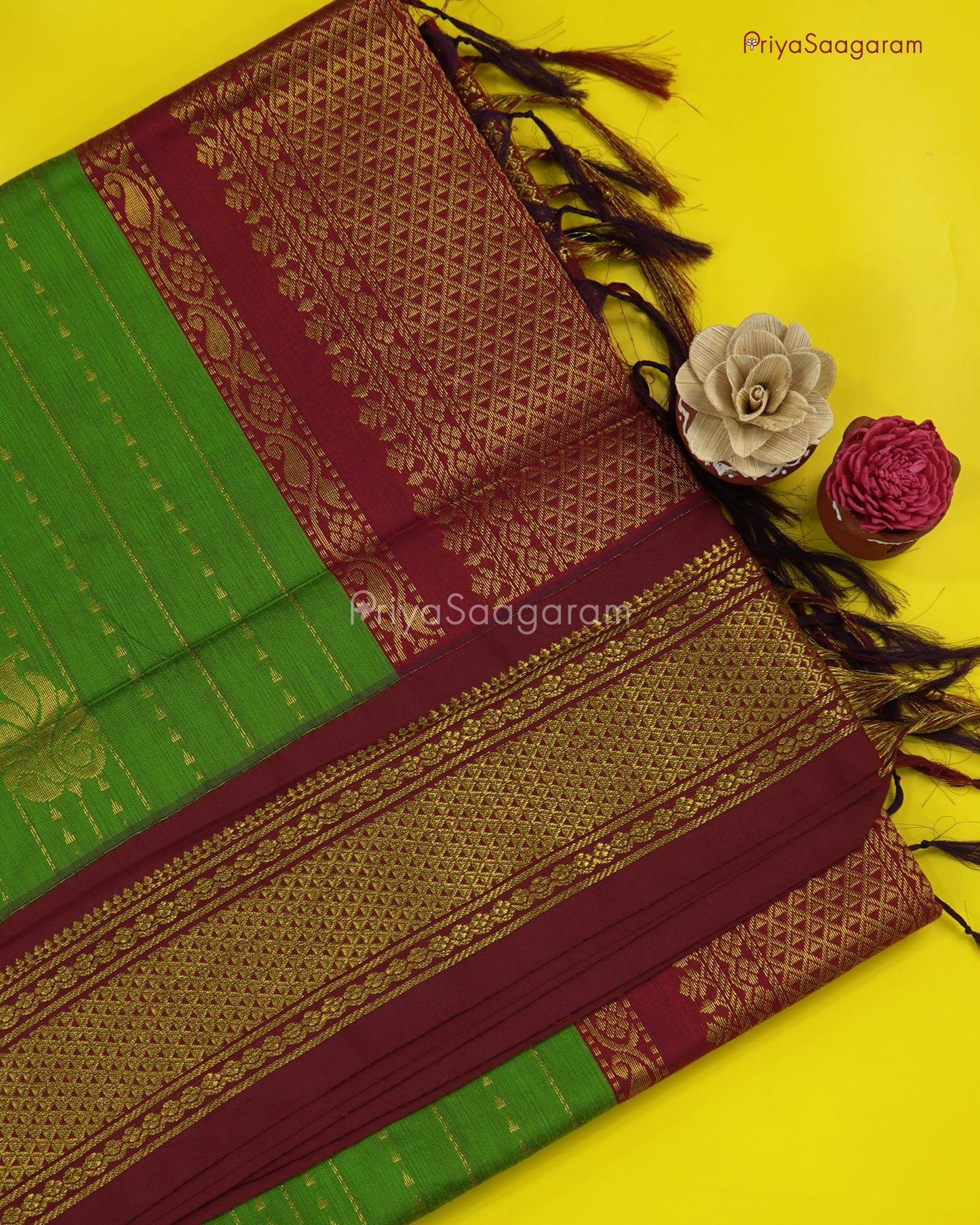 Green Red Kalyani Cotton - M15942