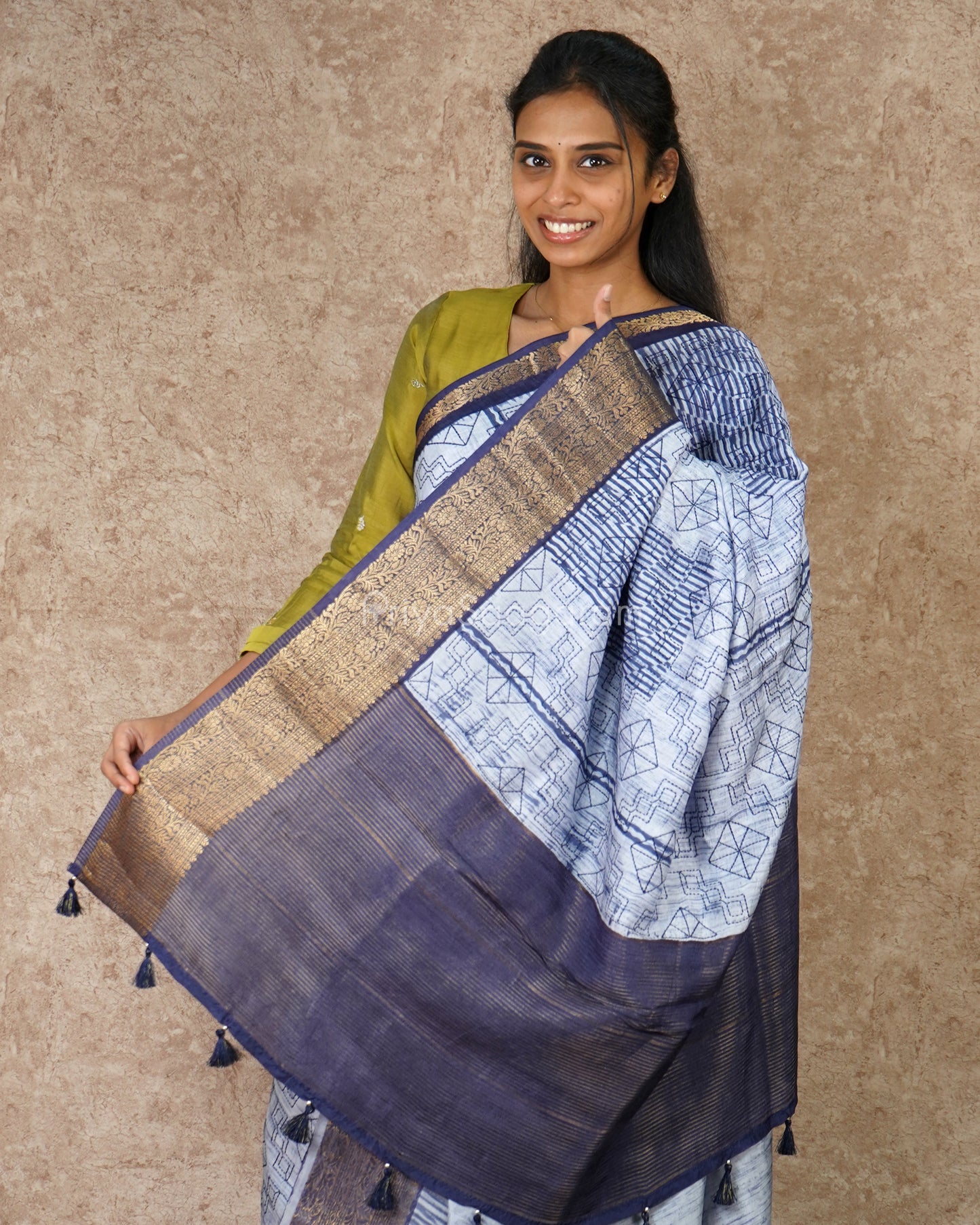 Blue Embroidery Dola Tussar - PD3147