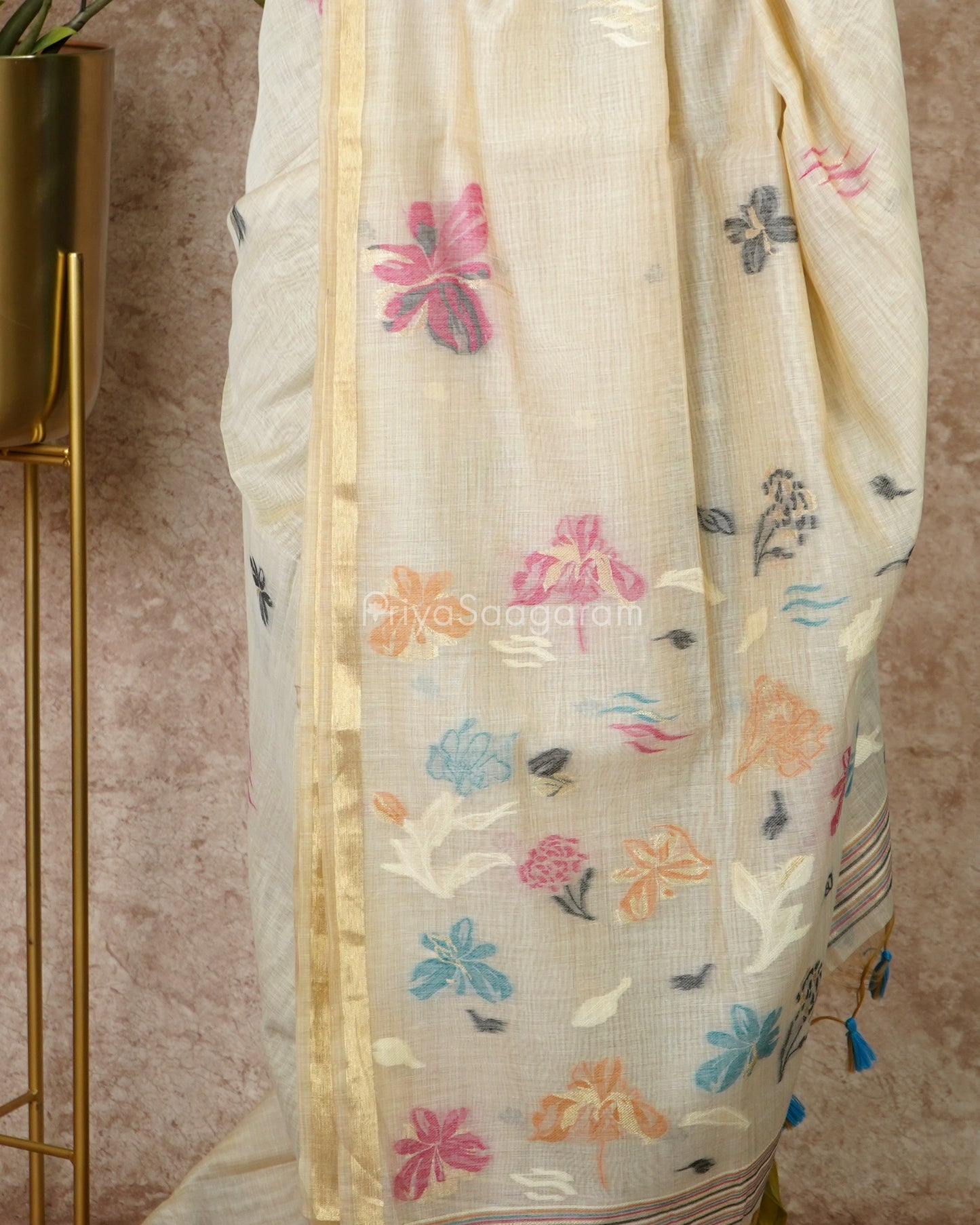 Cream Floral Fancy Cotton - PD3849