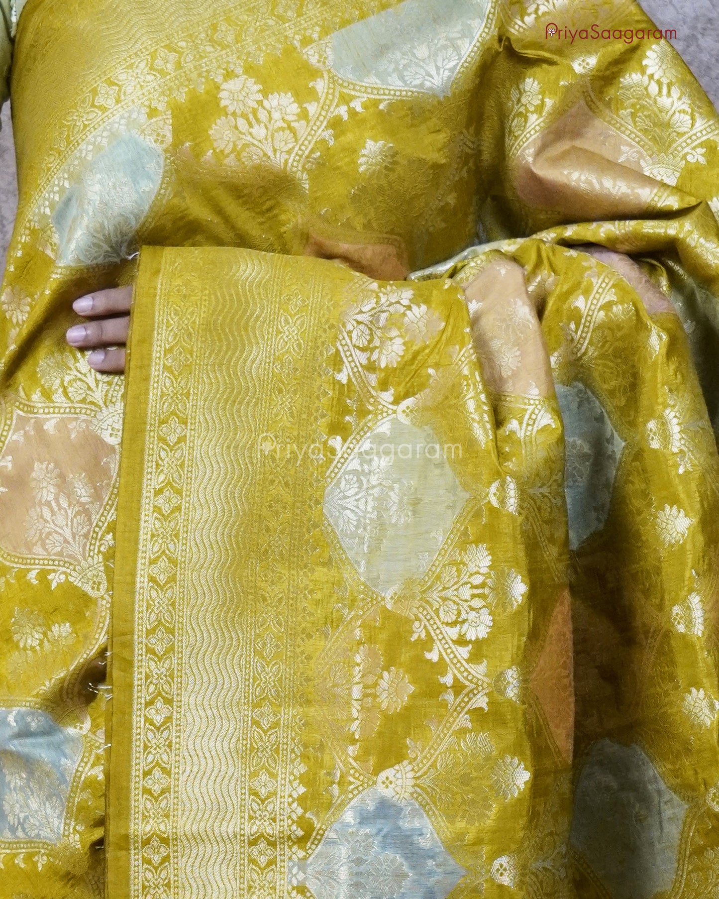 Yellowish Green Rangkat Banaras Silk - PC71