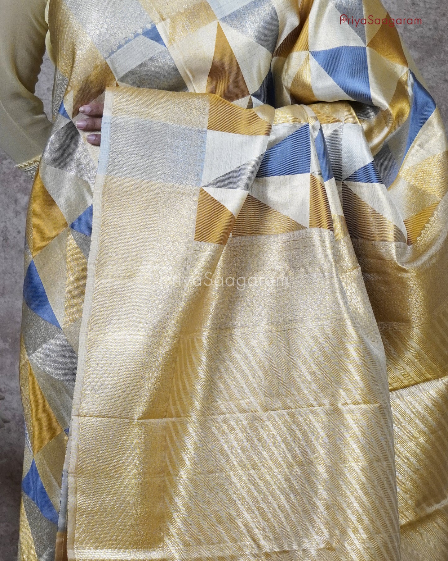 Multi Geometric Kanchipuram - L14389