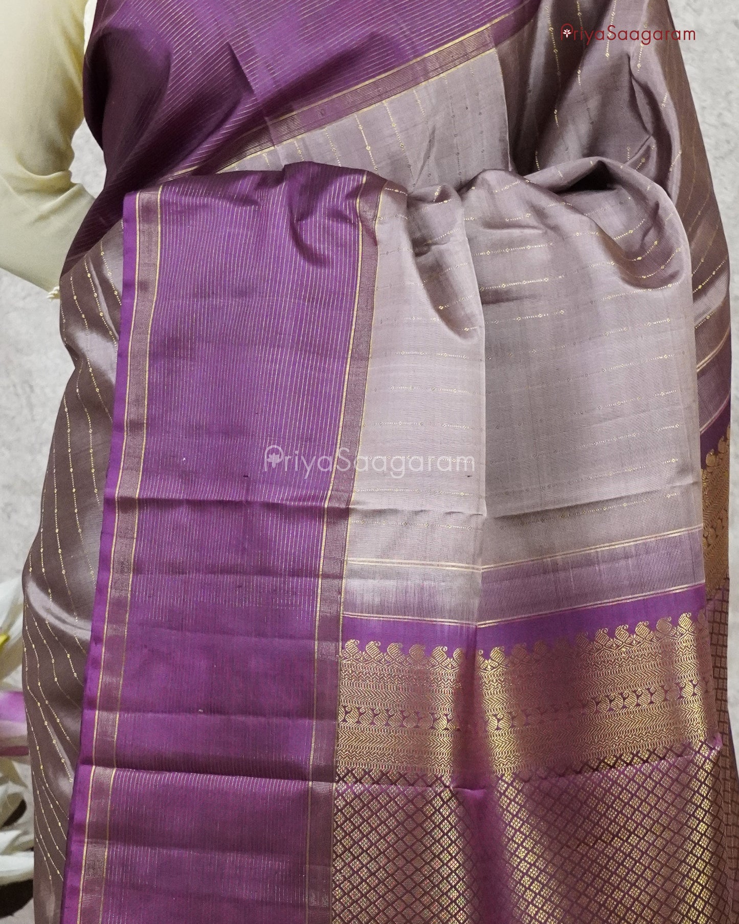 Wenge Brown Kanchipuram - L12351