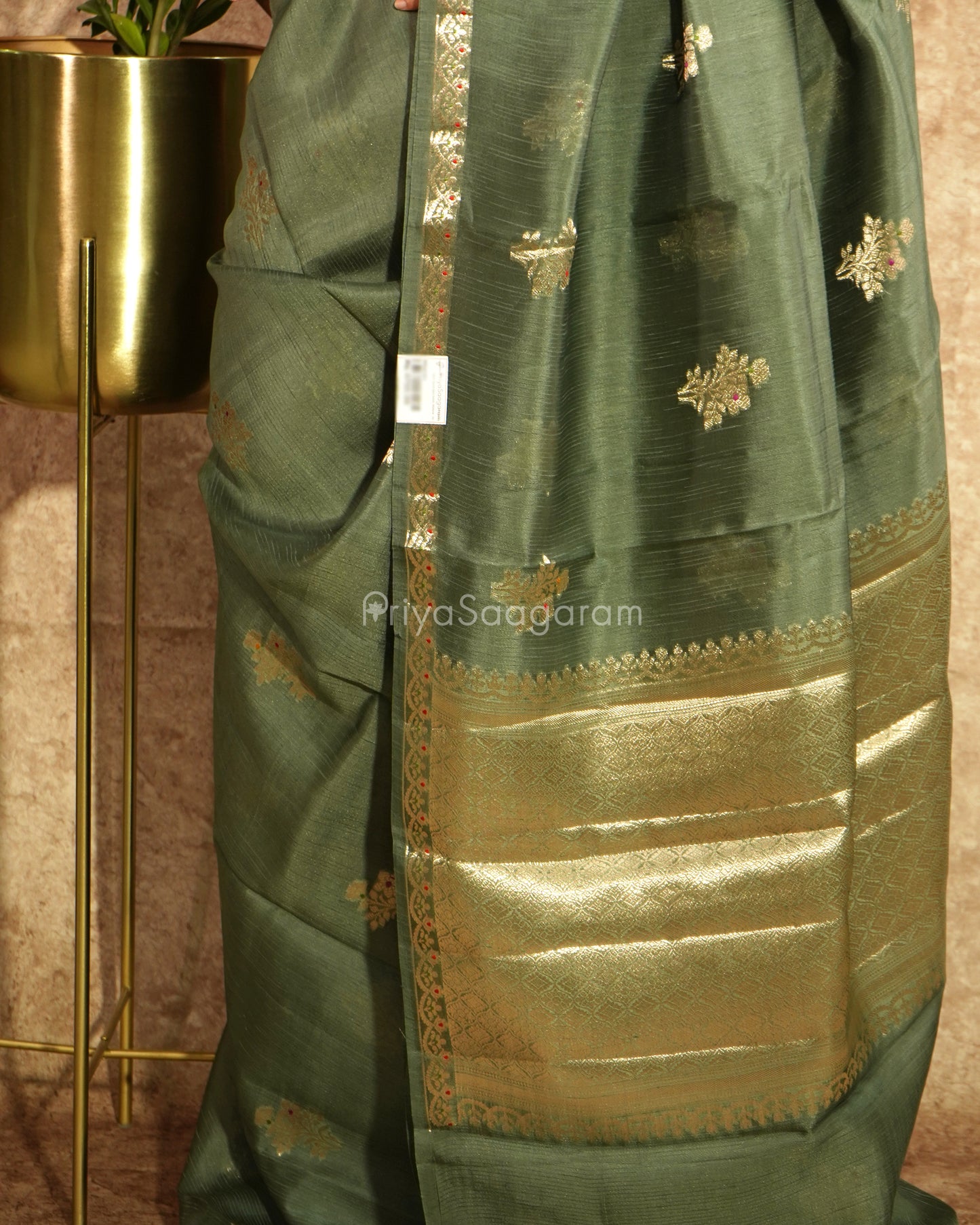 Fern Green Raw Mango Silk - PD4121