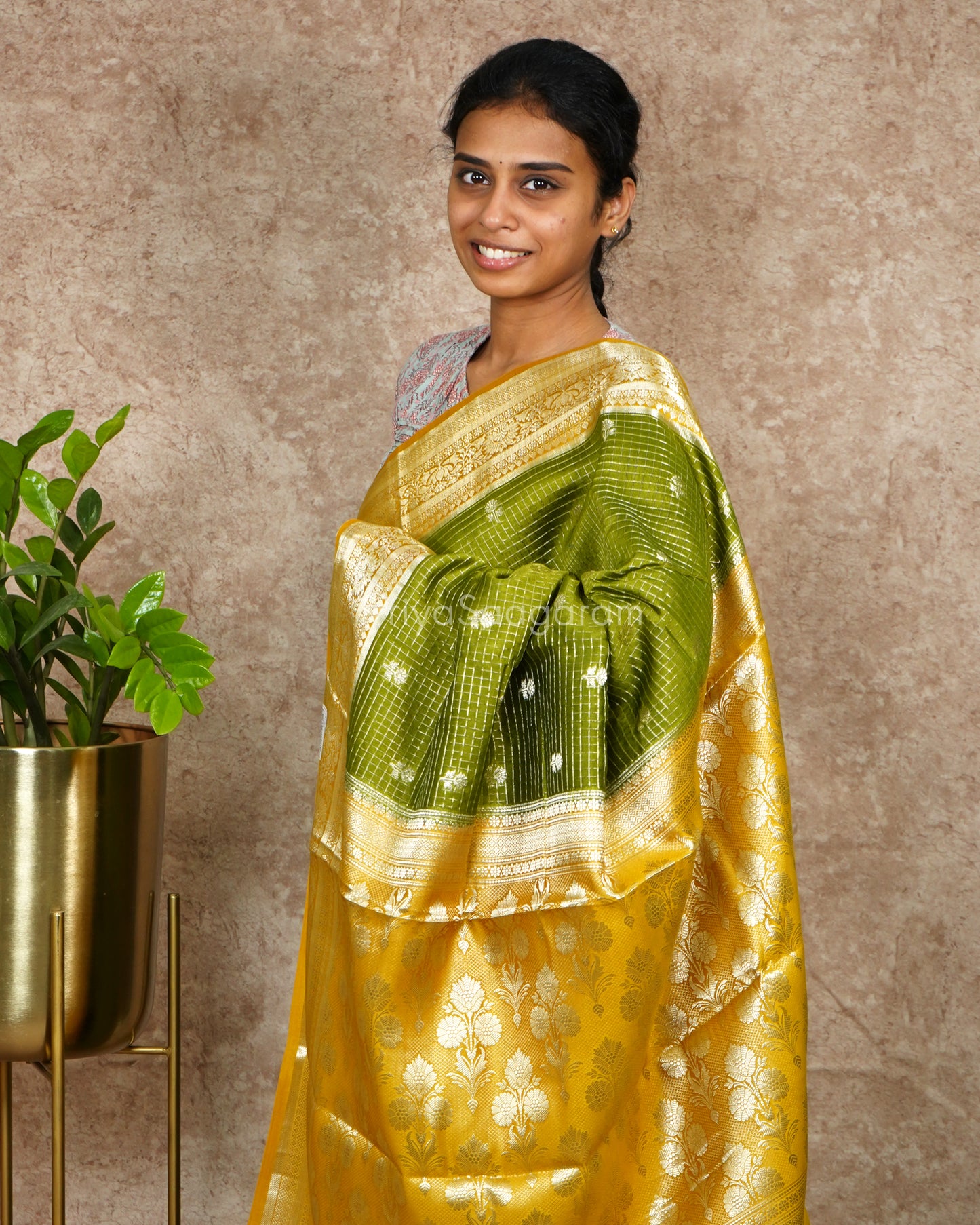 Green Yellow Checked Chiniya Silk - PD4524