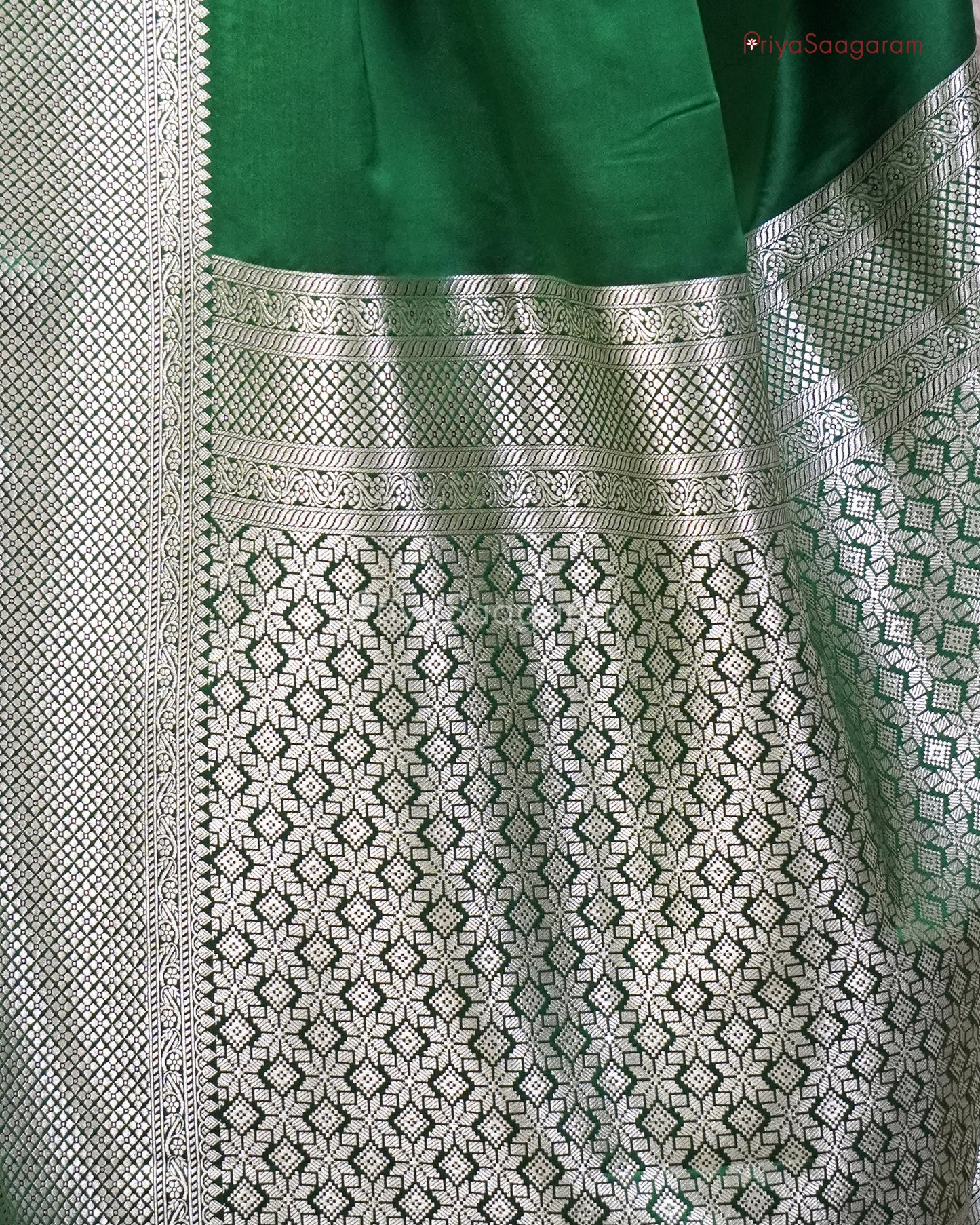Shining Green Satin Katan - PC3633