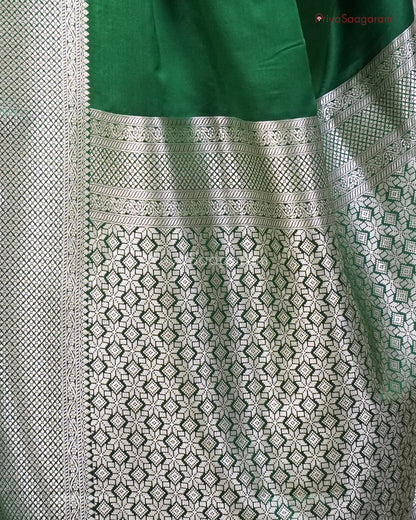 Shining Green Satin Katan - PC3633